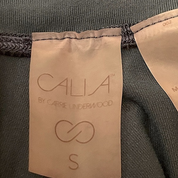 CALIA BY CARRIE UNDERWOOD CORE ESSENTIAL  HIGH RISE  CAPRI LEGGINGS  SZ SM - Picture 8 of 9